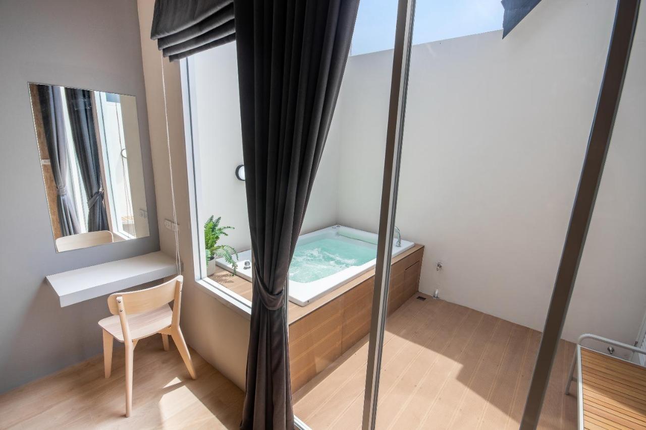 Nidhra นิทรา Apartment Ban Lat Krachaeng Bagian luar foto