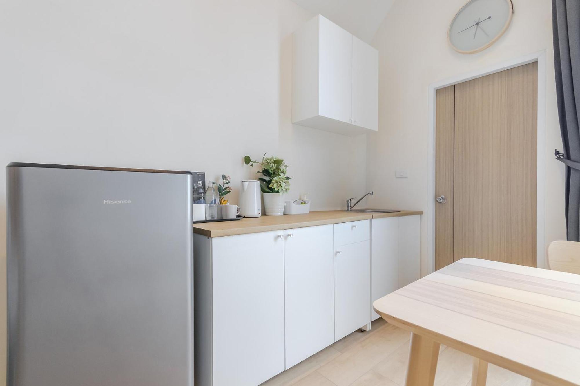 Nidhra นิทรา Apartment Ban Lat Krachaeng Bagian luar foto